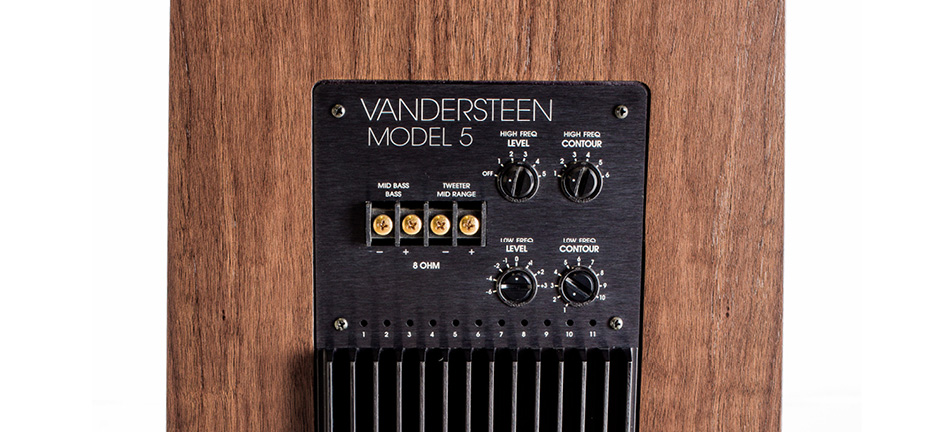Vandersteen Model 5A Carbon Walnut